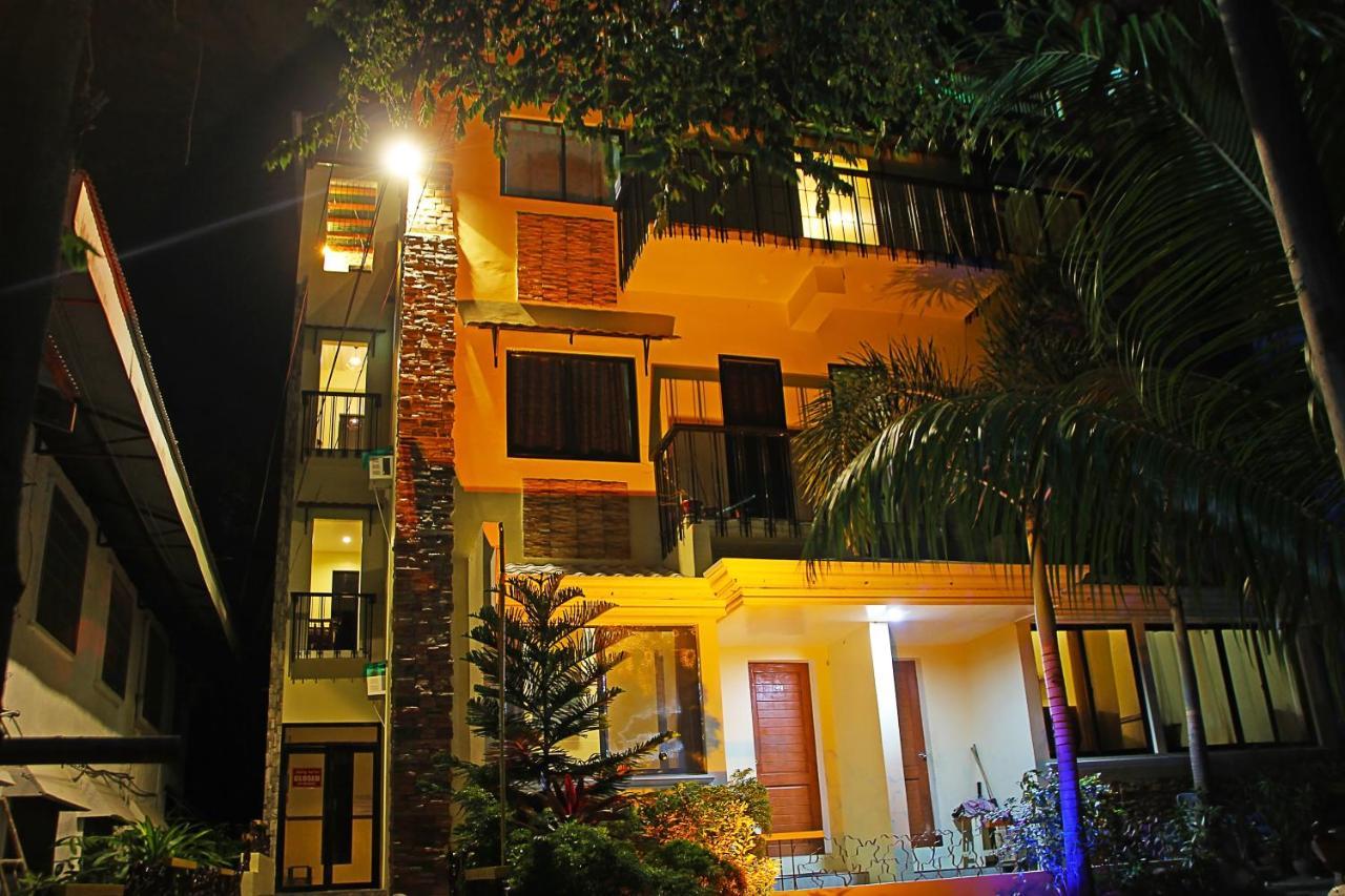 Antwet Backpacker'S Inn & Rooftop Bar دوماغيتي المظهر الخارجي الصورة