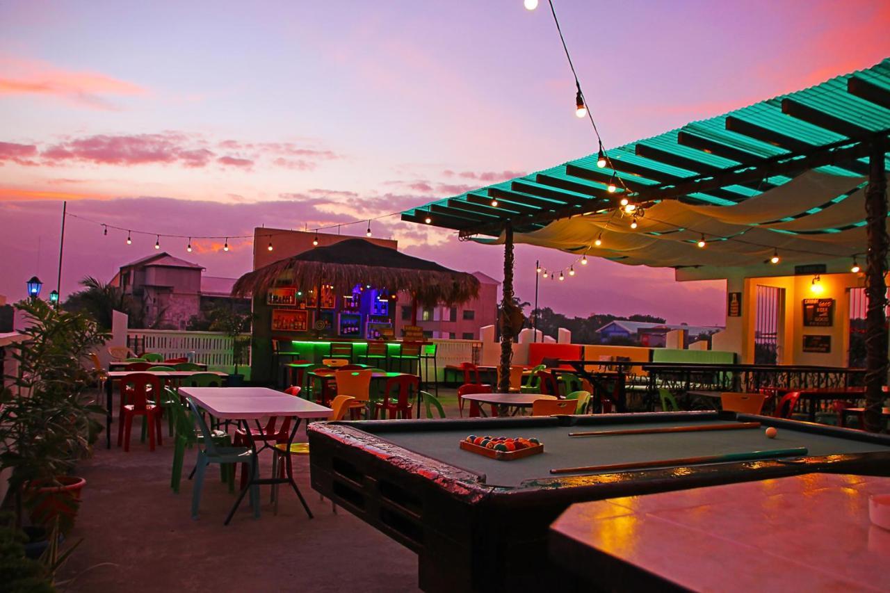 Antwet Backpacker'S Inn & Rooftop Bar دوماغيتي المظهر الخارجي الصورة
